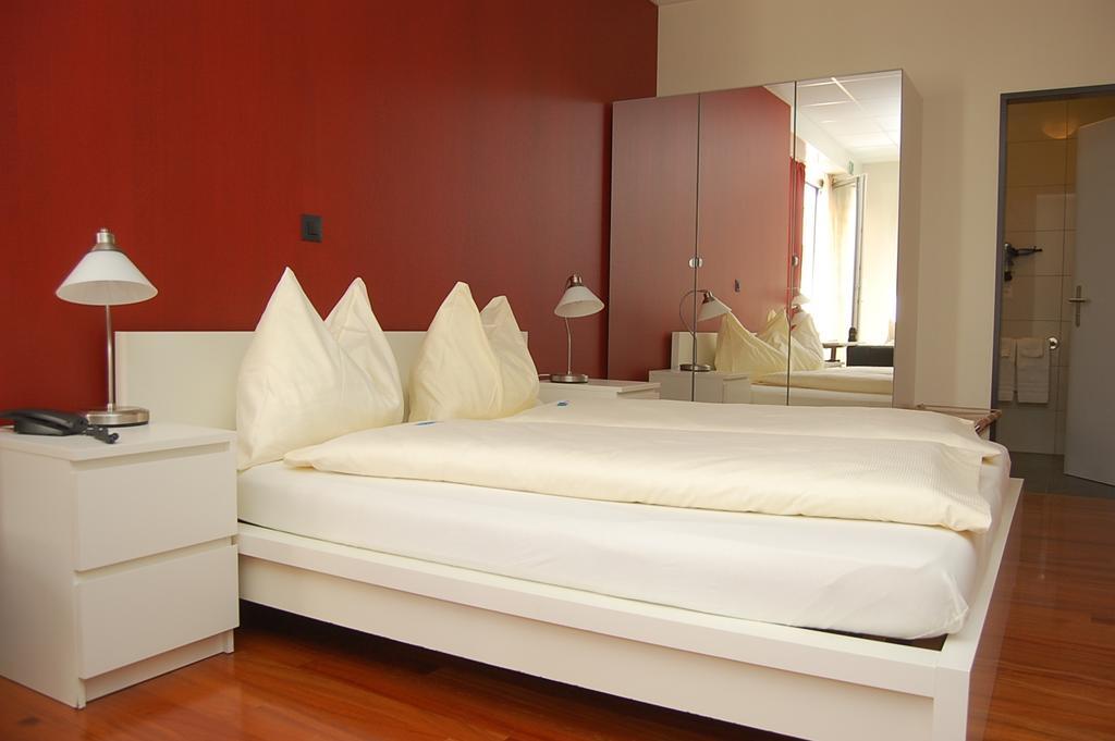 Hotel Sursee Pokoj fotografie
